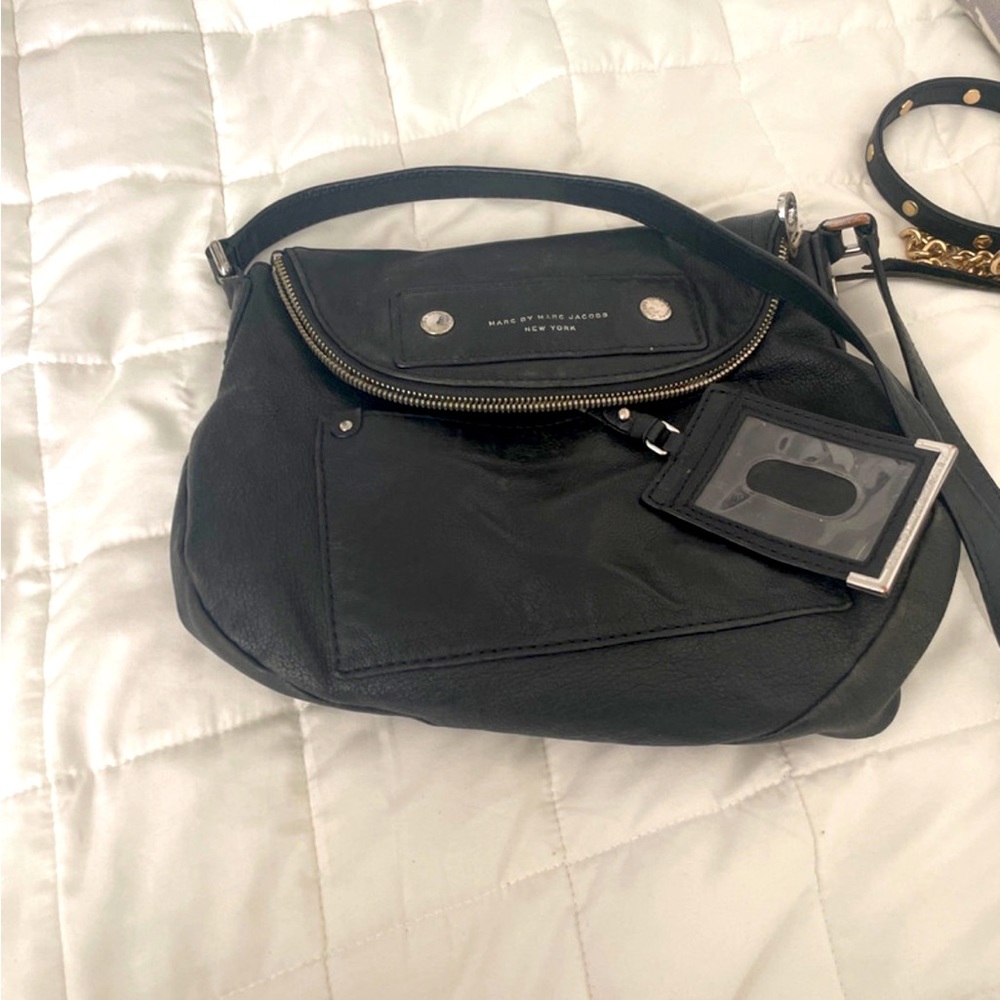 Black leather marc Jacobs crossbody bag